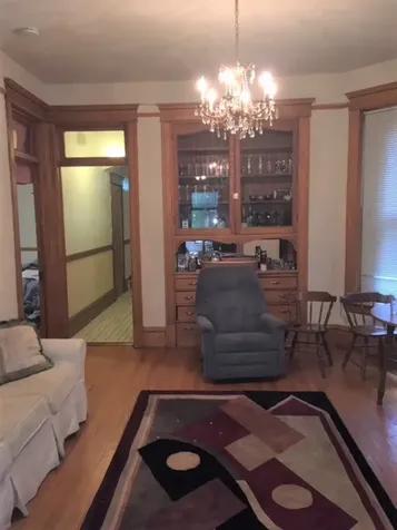 3218 North Seminary Avenue Chicago IL 60657