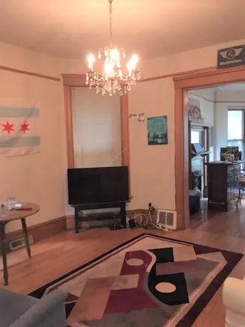 3218 North Seminary Avenue Chicago IL 60657