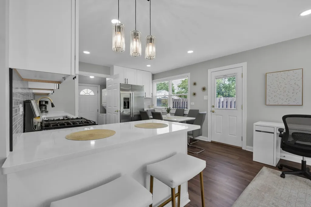 3712 Wren Lane Rolling Meadows IL 60008