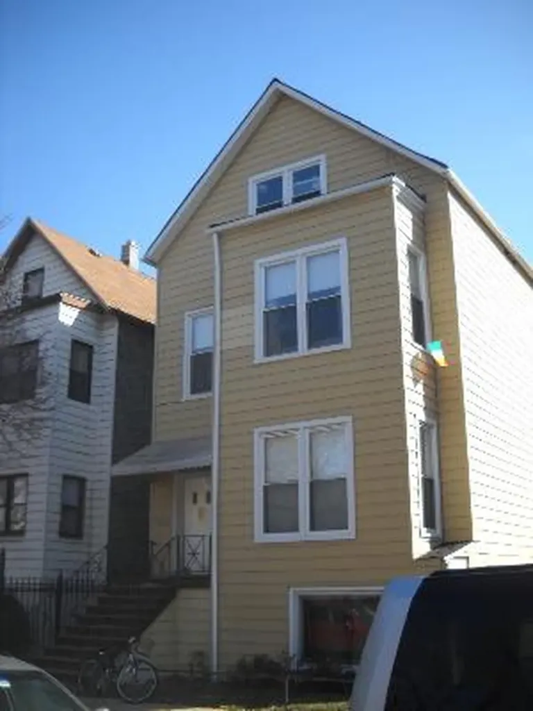 3423 North Paulina Street Chicago IL 60657