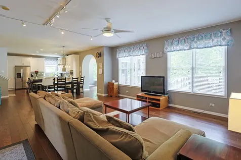 5686 Angouleme Lane Hoffman Estates IL 60192