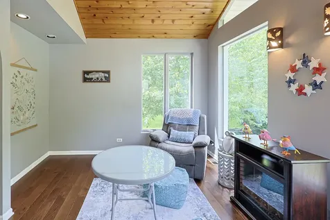 5686 Angouleme Lane Hoffman Estates IL 60192