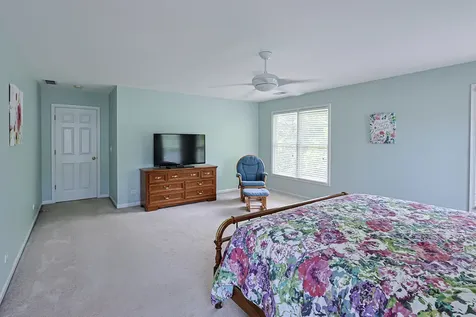 5686 Angouleme Lane Hoffman Estates IL 60192