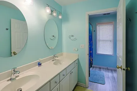 5686 Angouleme Lane Hoffman Estates IL 60192