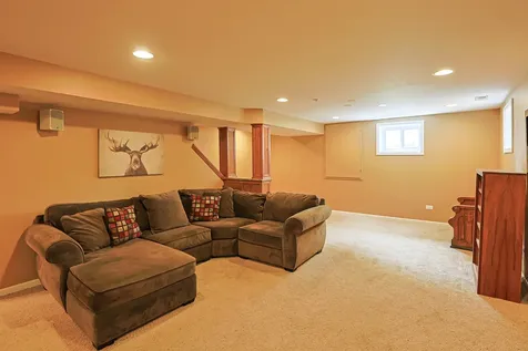 5686 Angouleme Lane Hoffman Estates IL 60192