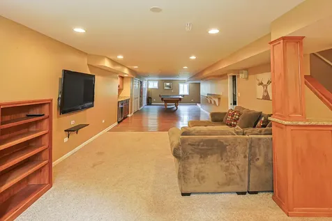 5686 Angouleme Lane Hoffman Estates IL 60192