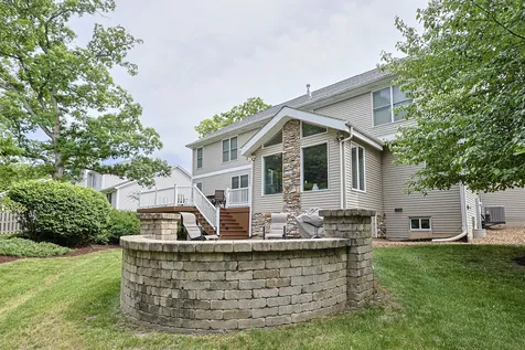 5686 Angouleme Lane Hoffman Estates IL 60192