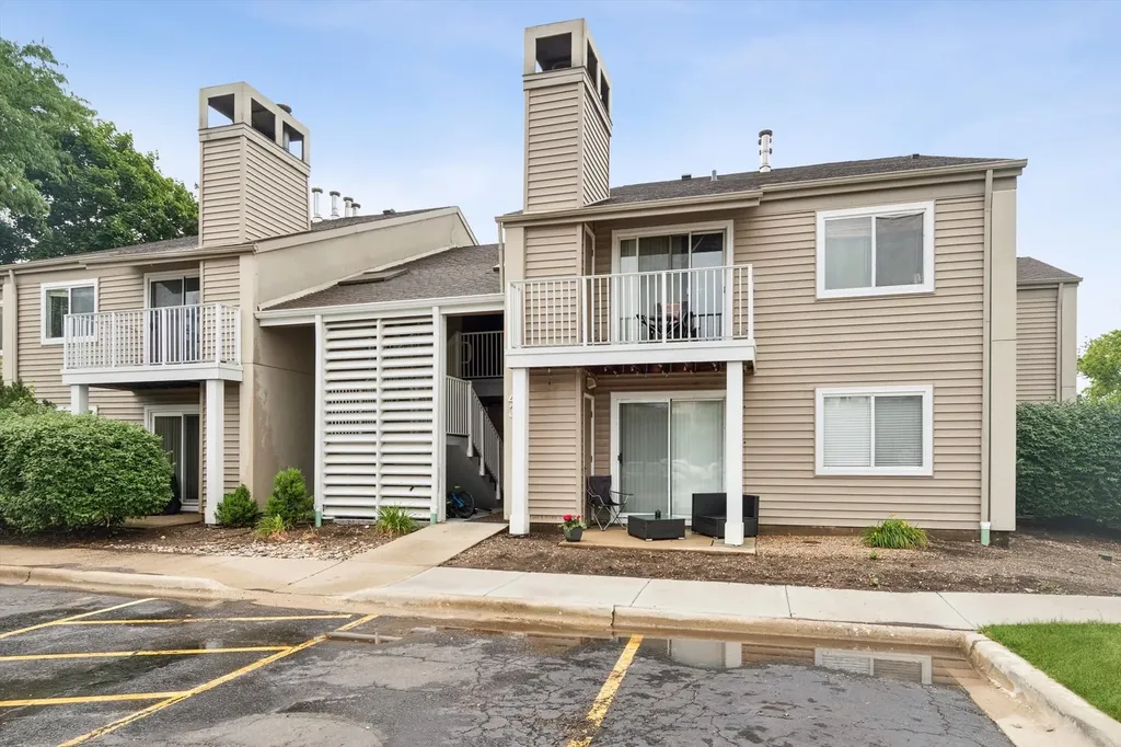 43 Orchard Terrace Lombard IL 60148