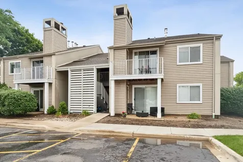 43 Orchard Terrace Lombard IL 60148