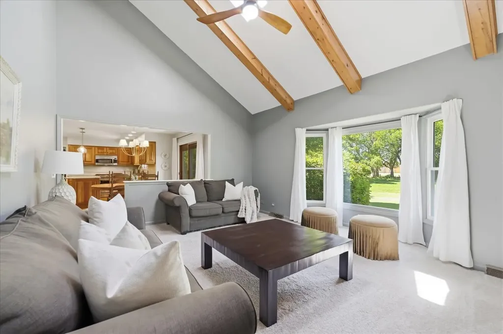 221 Breckenridge Drive Aurora IL 60504