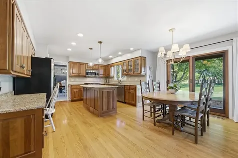 221 Breckenridge Drive Aurora IL 60504