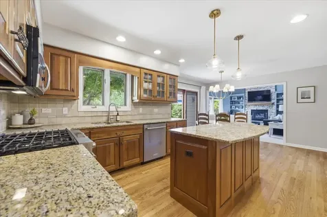 221 Breckenridge Drive Aurora IL 60504