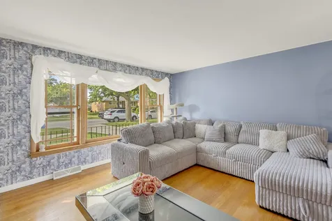 5425 Drury Lane Oak Lawn IL 60453