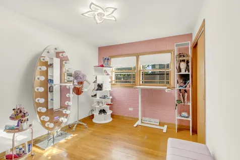 5425 Drury Lane Oak Lawn IL 60453