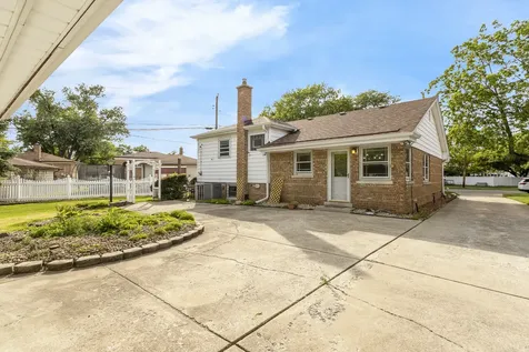 5425 Drury Lane Oak Lawn IL 60453