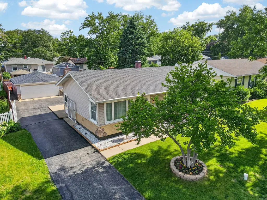 1104 Basin Drive Lockport IL 60441