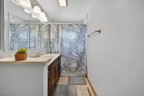 1104 Basin Drive Lockport IL 60441