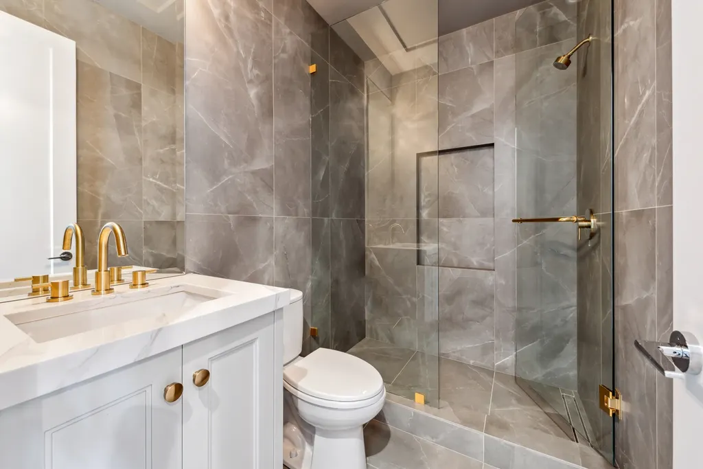 116 North Willard Court Chicago IL 60607
