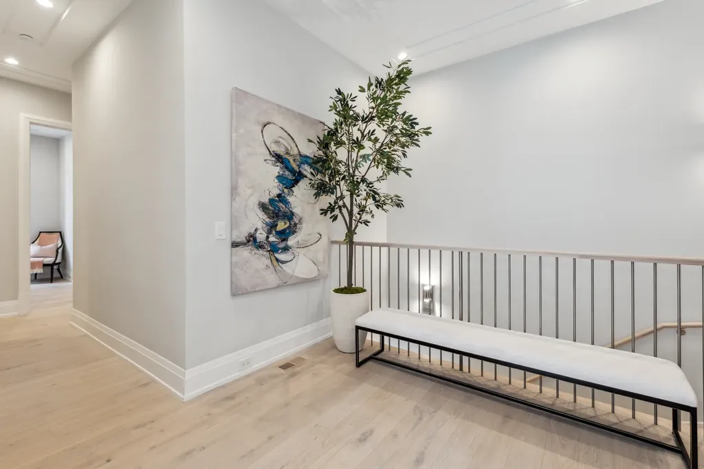 116 North Willard Court Chicago IL 60607