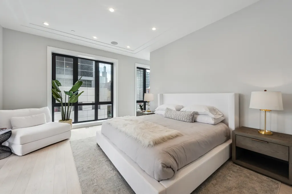 116 North Willard Court Chicago IL 60607