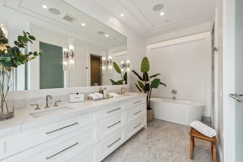 116 North Willard Court Chicago IL 60607