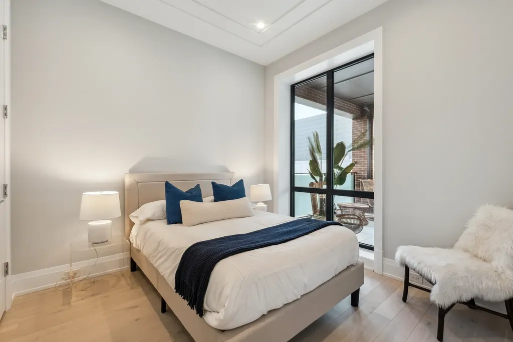116 North Willard Court Chicago IL 60607