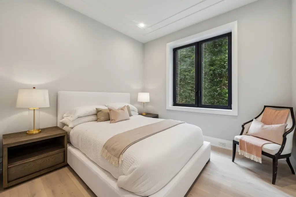 116 North Willard Court Chicago IL 60607