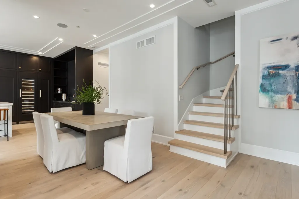 116 North Willard Court Chicago IL 60607