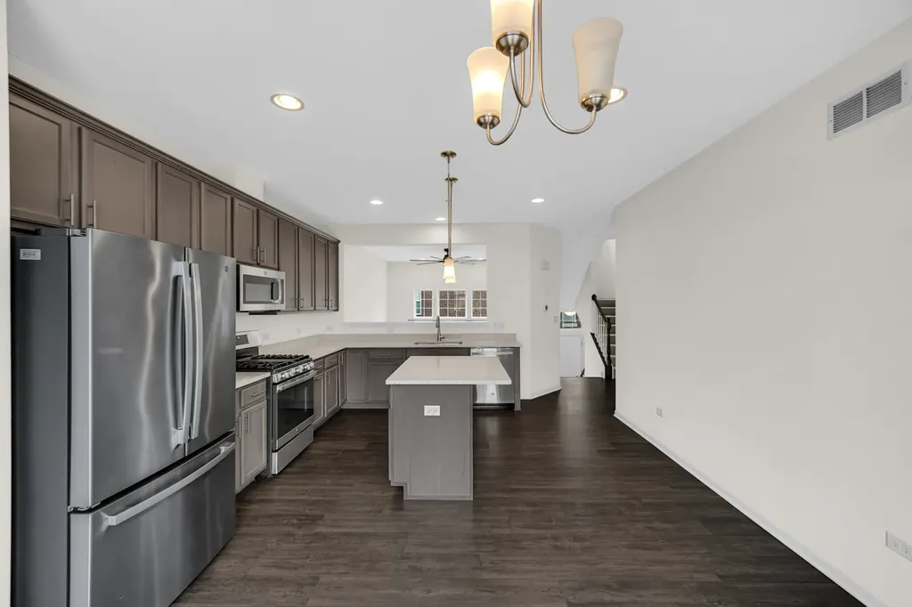 4456 Monroe Court Naperville IL 60564