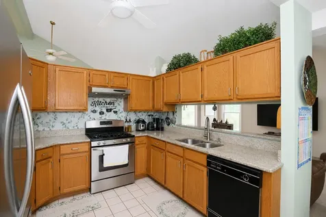 501 Banyan Tree Lane Buffalo Grove IL 60089