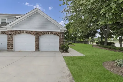 501 Banyan Tree Lane Buffalo Grove IL 60089