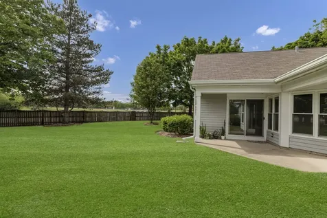 501 Banyan Tree Lane Buffalo Grove IL 60089