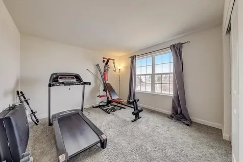 1329 Mcintosh Drive Mundelein IL 60060