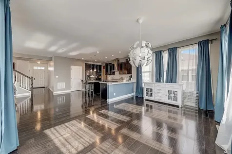 1329 Mcintosh Drive Mundelein IL 60060