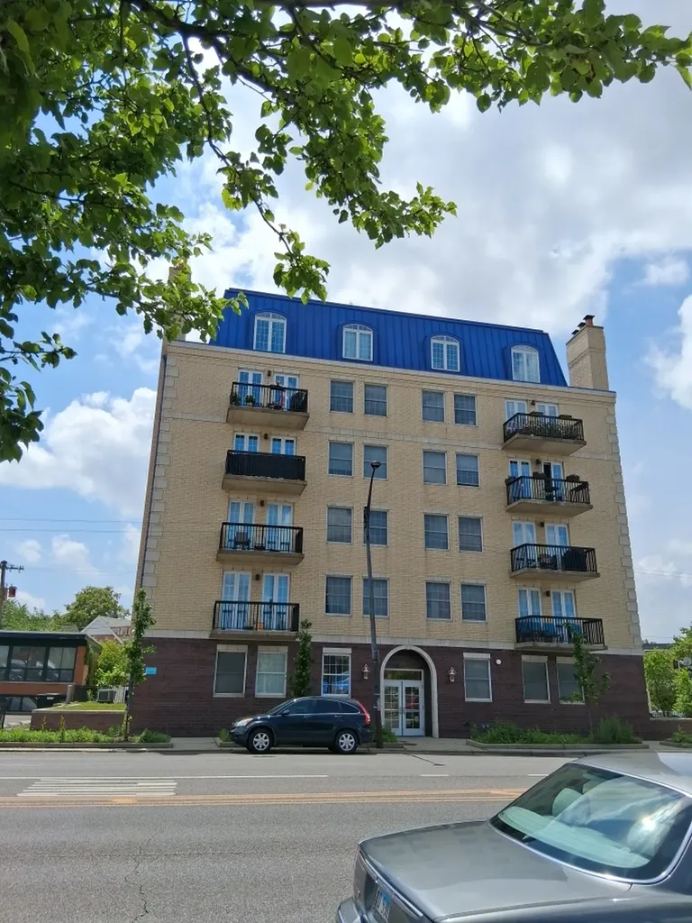 5978 North Lincoln Avenue Chicago IL 60659