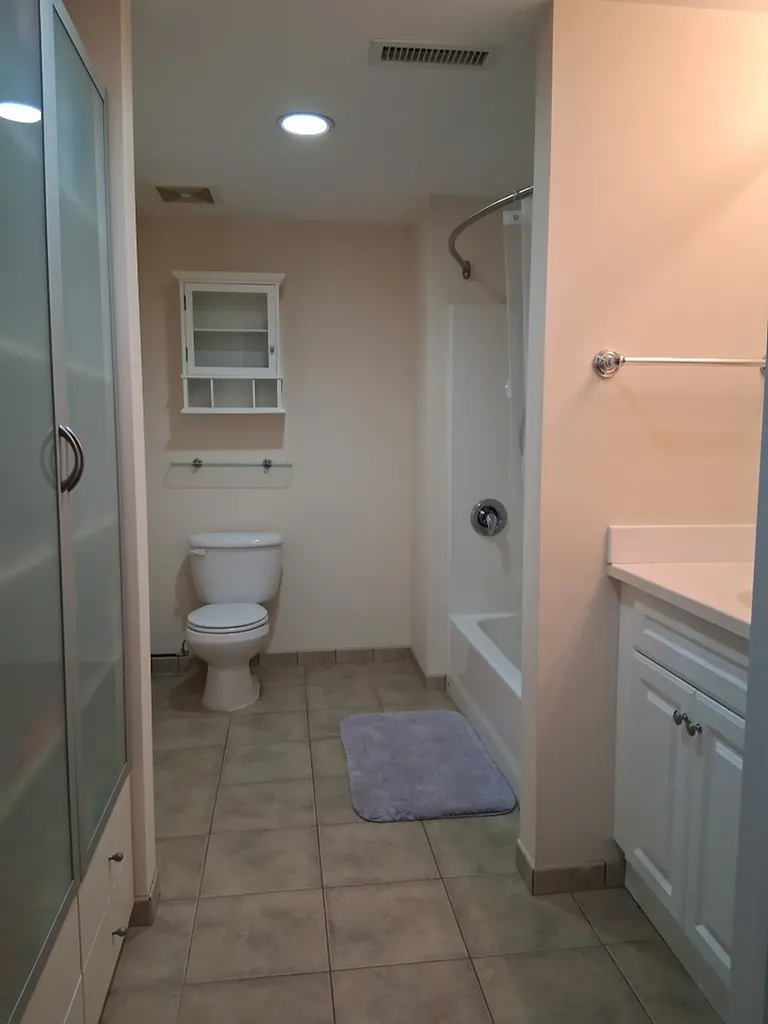 5978 North Lincoln Avenue Chicago IL 60659