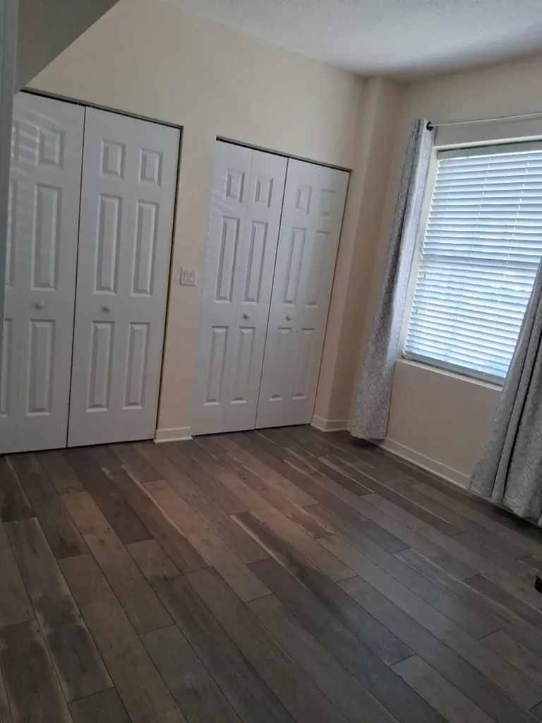 5978 North Lincoln Avenue Chicago IL 60659