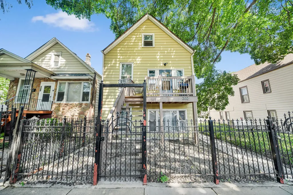 3013 South Kolin Avenue Chicago IL 60623