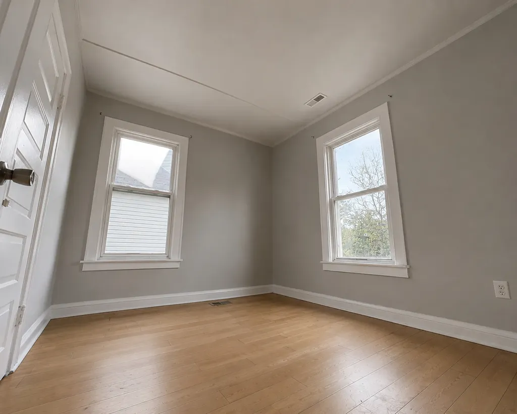 2481 East 74th Street Chicago IL 60649