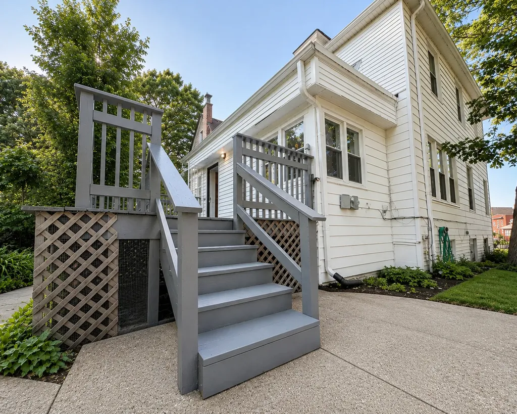 2481 East 74th Street Chicago IL 60649