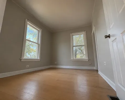2481 East 74th Street Chicago IL 60649