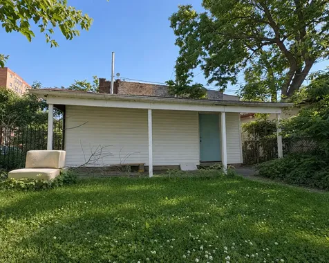 2481 East 74th Street Chicago IL 60649