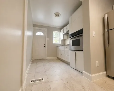 2481 East 74th Street Chicago IL 60649