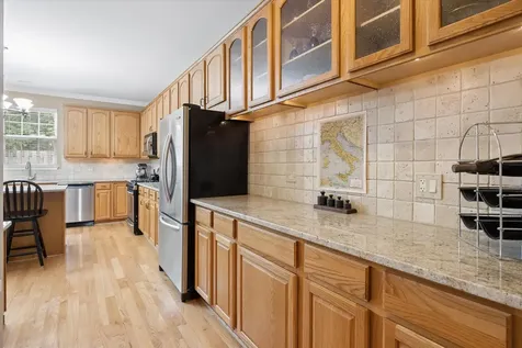 621 Dunhill Lane Carol Stream IL 60188
