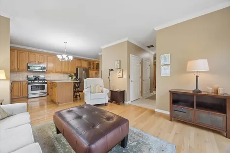 621 Dunhill Lane Carol Stream IL 60188