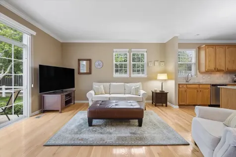 621 Dunhill Lane Carol Stream IL 60188