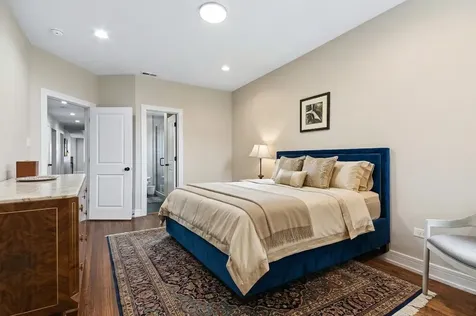 6835 South Clyde Avenue Chicago IL 60649