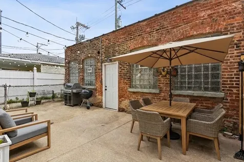 6835 South Clyde Avenue Chicago IL 60649