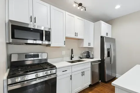 6835 South Clyde Avenue Chicago IL 60649