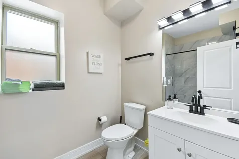 6835 South Clyde Avenue Chicago IL 60649
